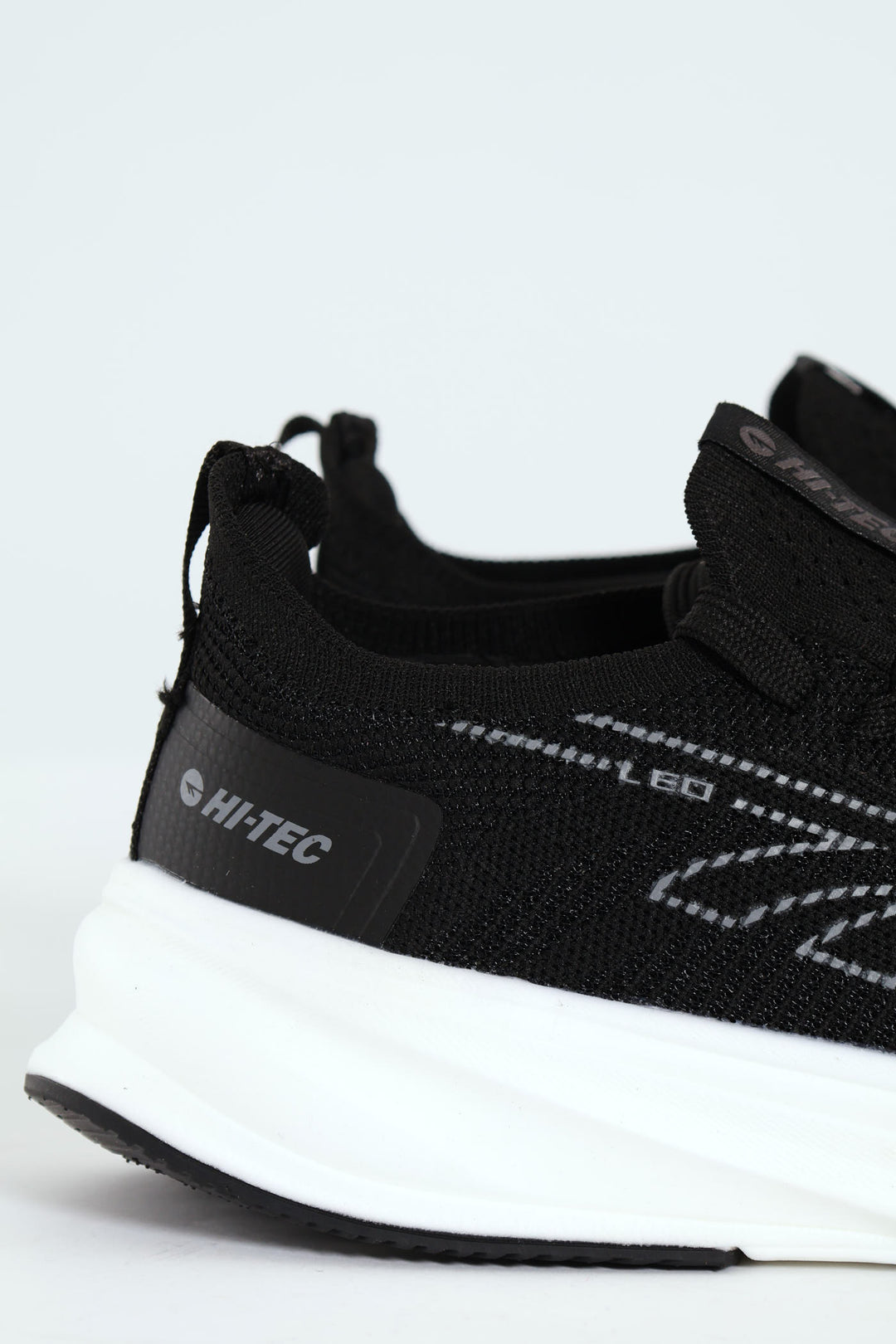 Aura Knitted Active Runner Sneaker - Black