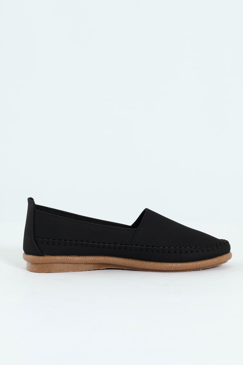 Riviera 15 Crochet Stitch Detail High Vamp Pump - Black