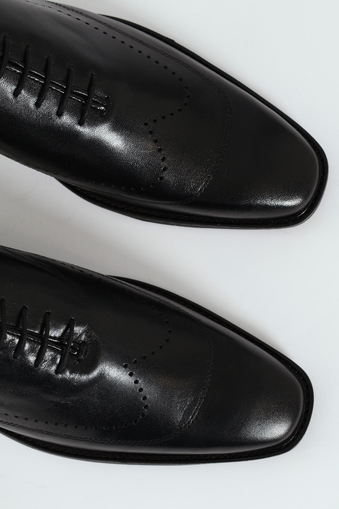 Punched Detail Oxford Shoe - Black