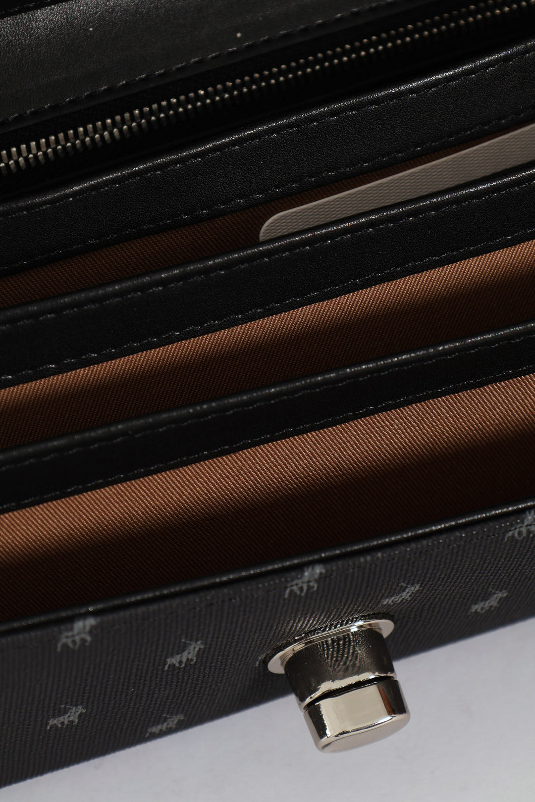 Iconic Travel Purse - Black