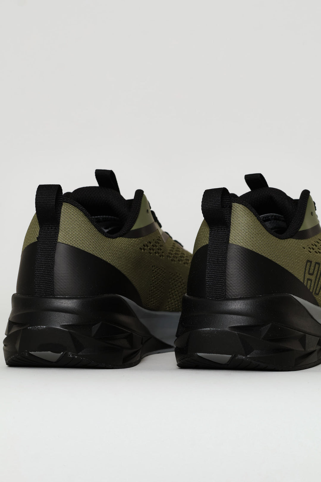 Mesh Whisler Trainer - Green