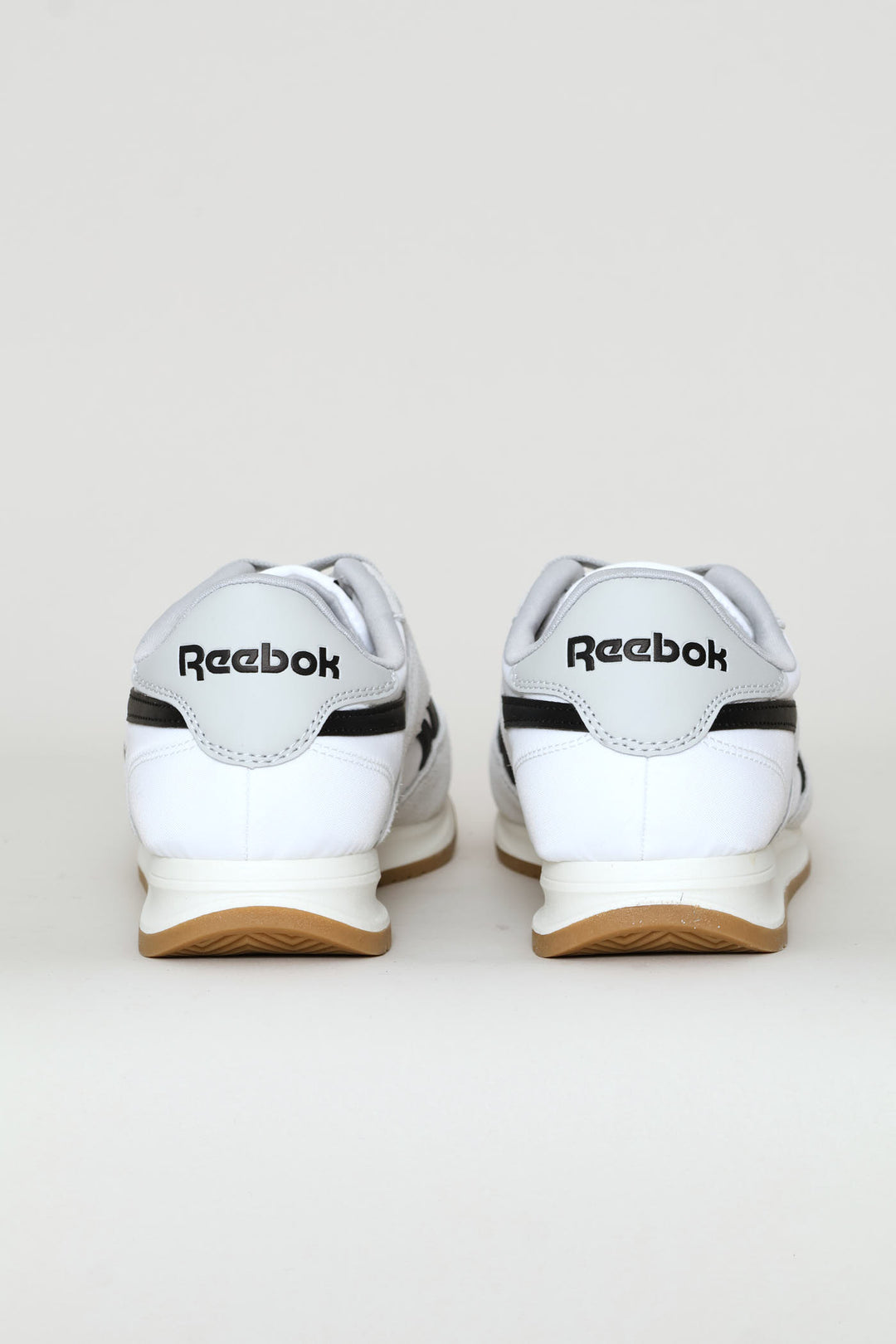 World 70 Retro Trainer - White/Grey