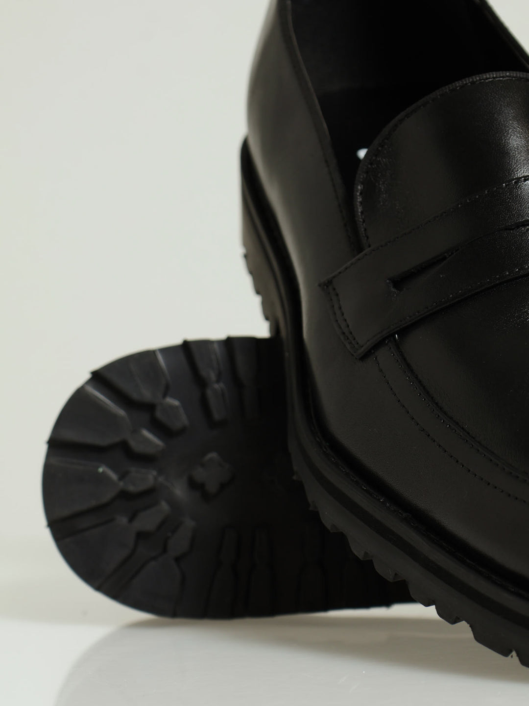 Leather Chunky Lug Sole Slip On Loafer - Black