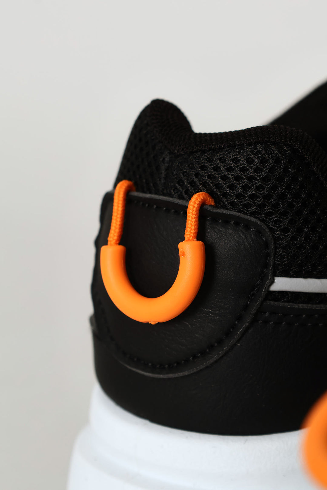 Redo 8 Retro Trainer - Black