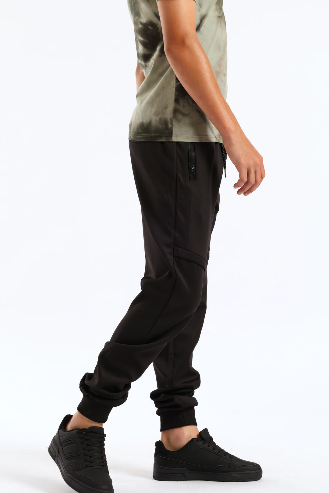 Boys Chill Track Pant - Black