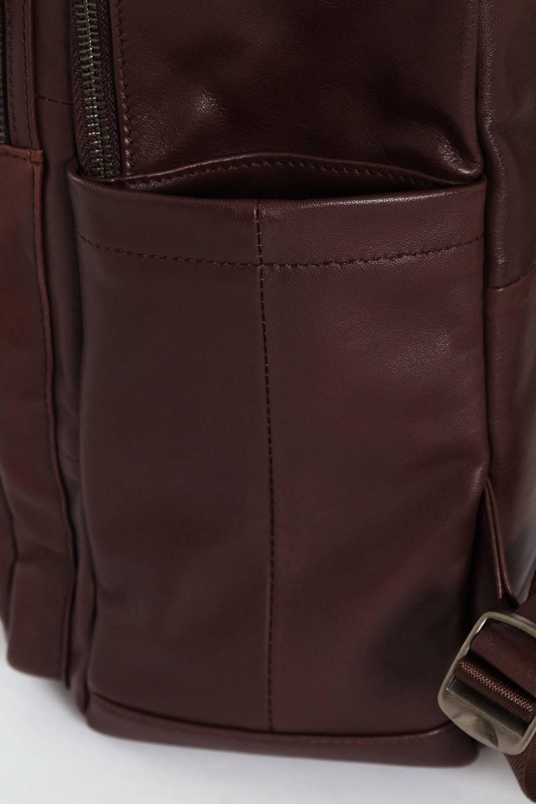 Leather Zipped Backpack - Brown