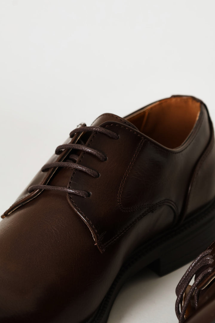 Plain Toe Lace Up Derby Shoe - Brown