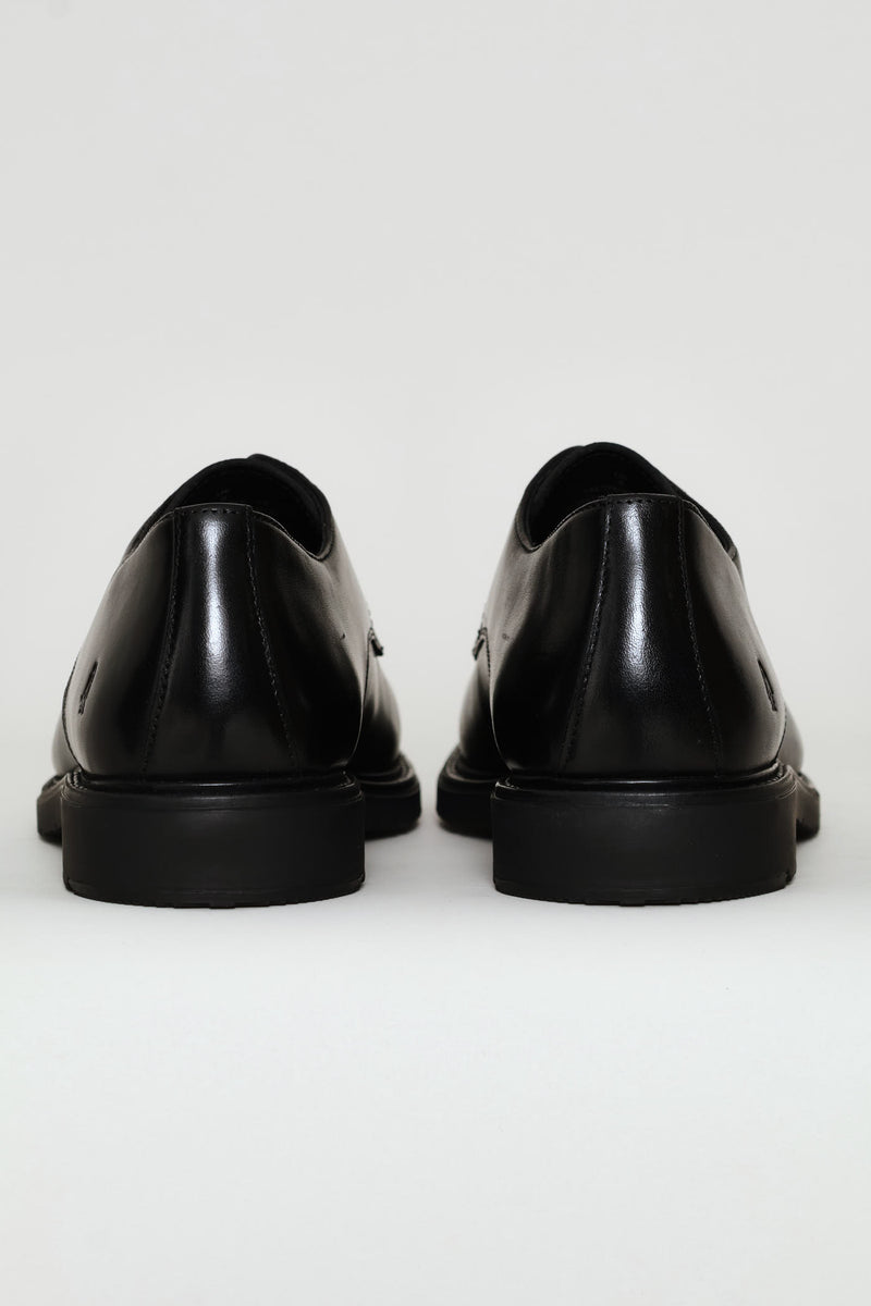 Talon Lace Up Derby - Black