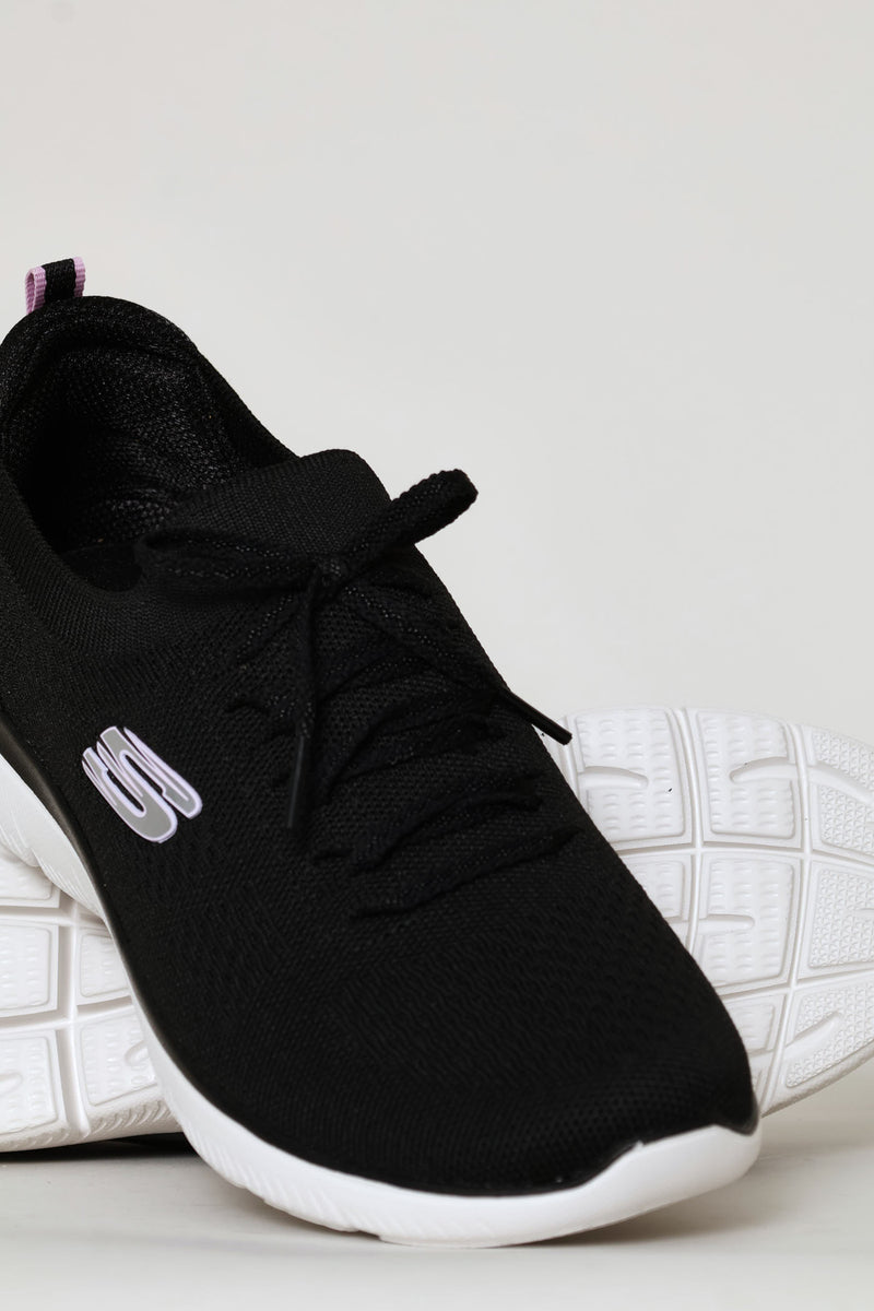 Summits Sneaker - Black