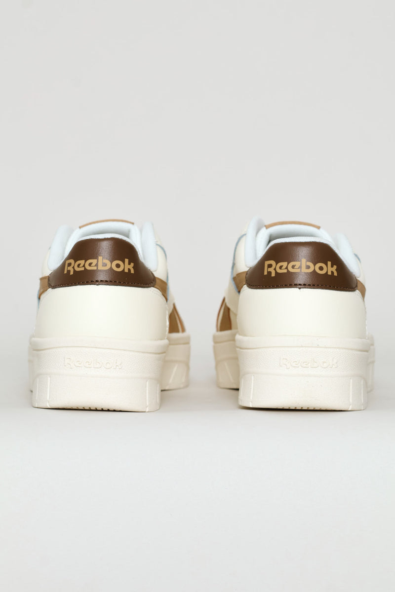 Court Advance Surge Sneaker - Chalk