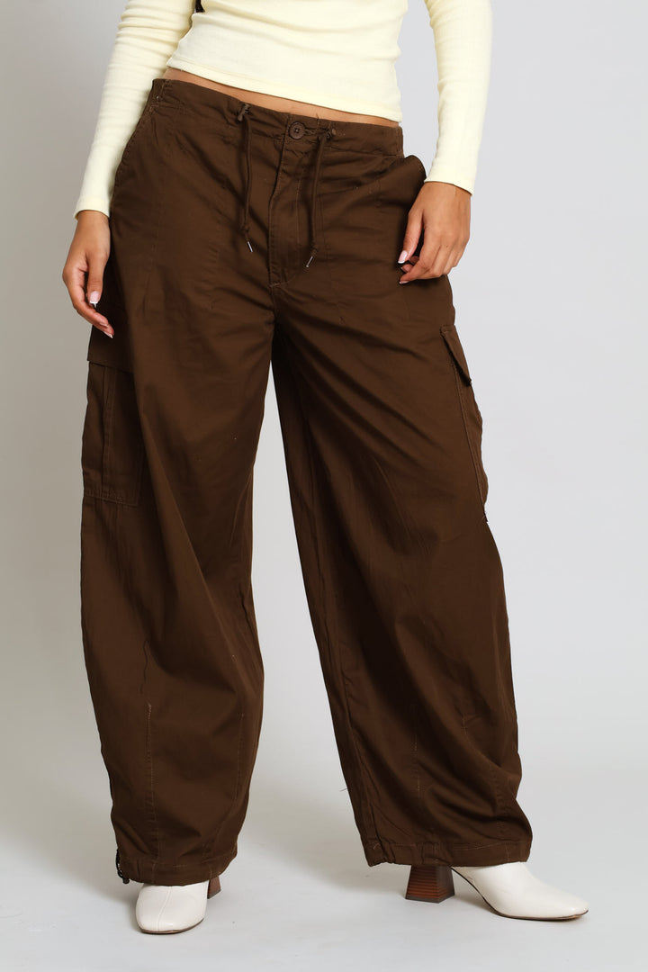 Baggy Cargo Parachute Pant - Brown