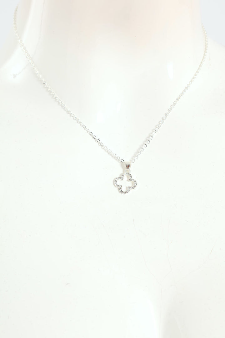 Clover Pendant Necklace - Silver