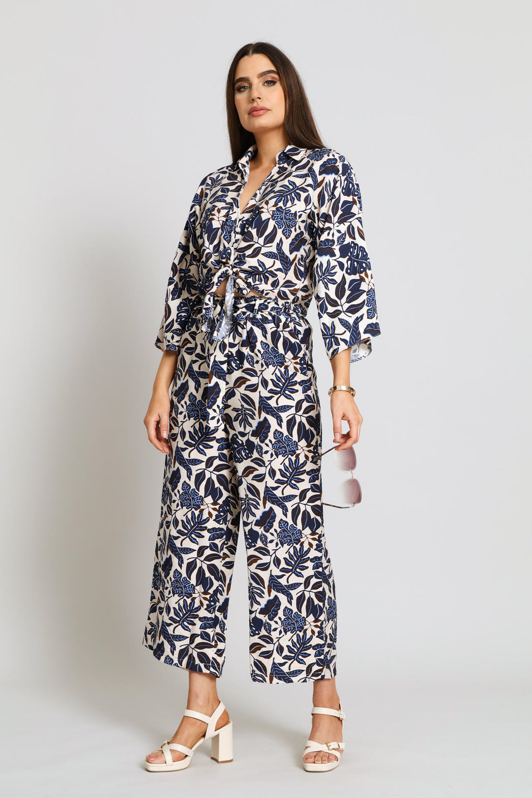3/4 Sleeve Tie Front Linen Shirt - Blue