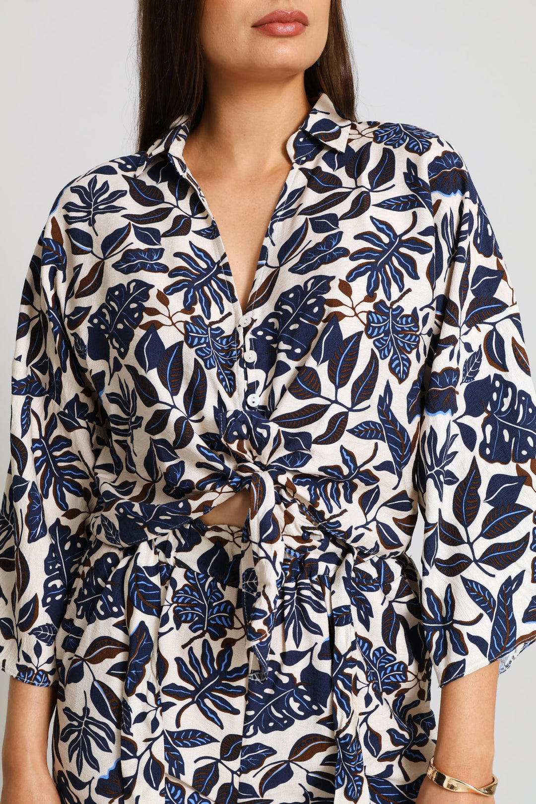 3/4 Sleeve Tie Front Linen Shirt - Blue