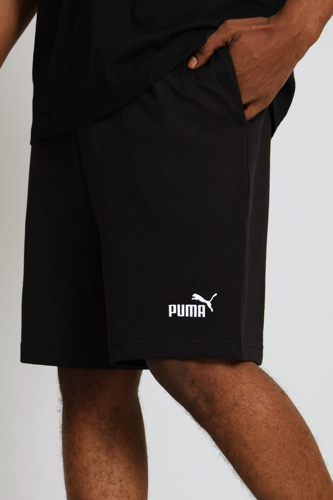 Essential No.1 Logo 10" Short - Black