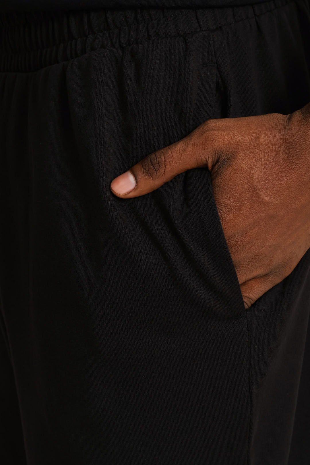 Essential No.1 Logo 10" Short - Black