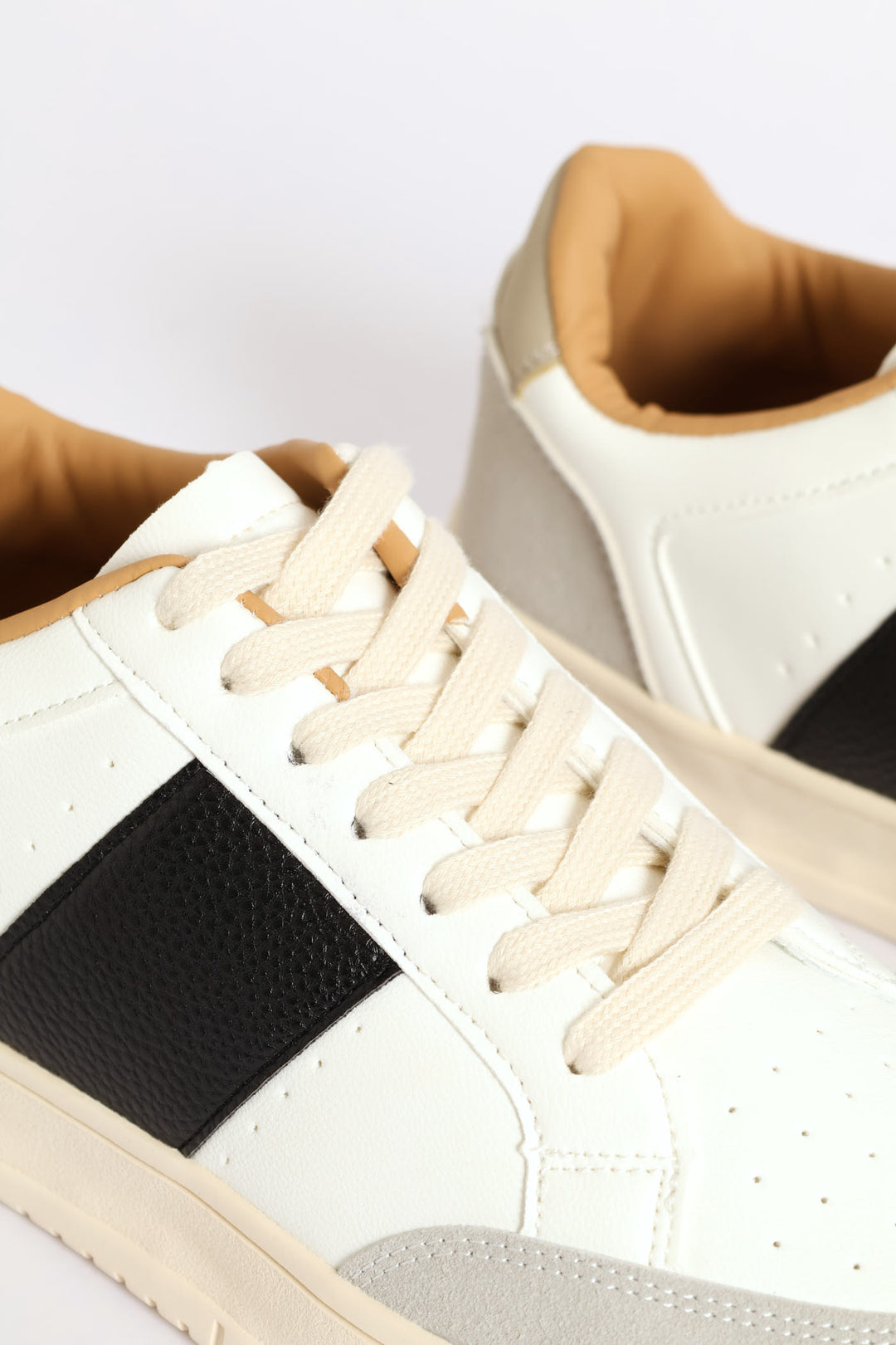 Thick Side Stripe Sneaker - White/Black