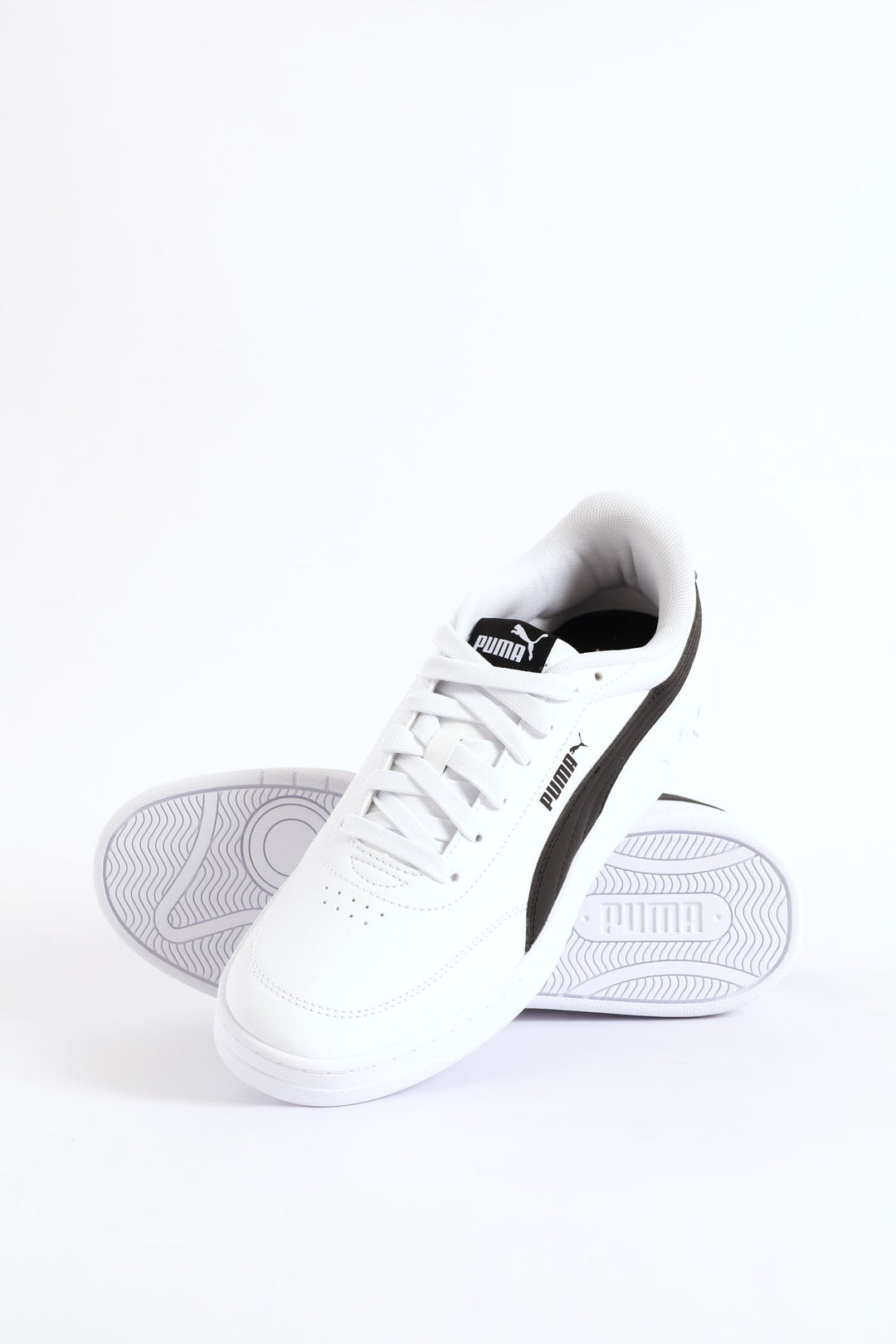Court Classic Clean Sneaker - White/Black