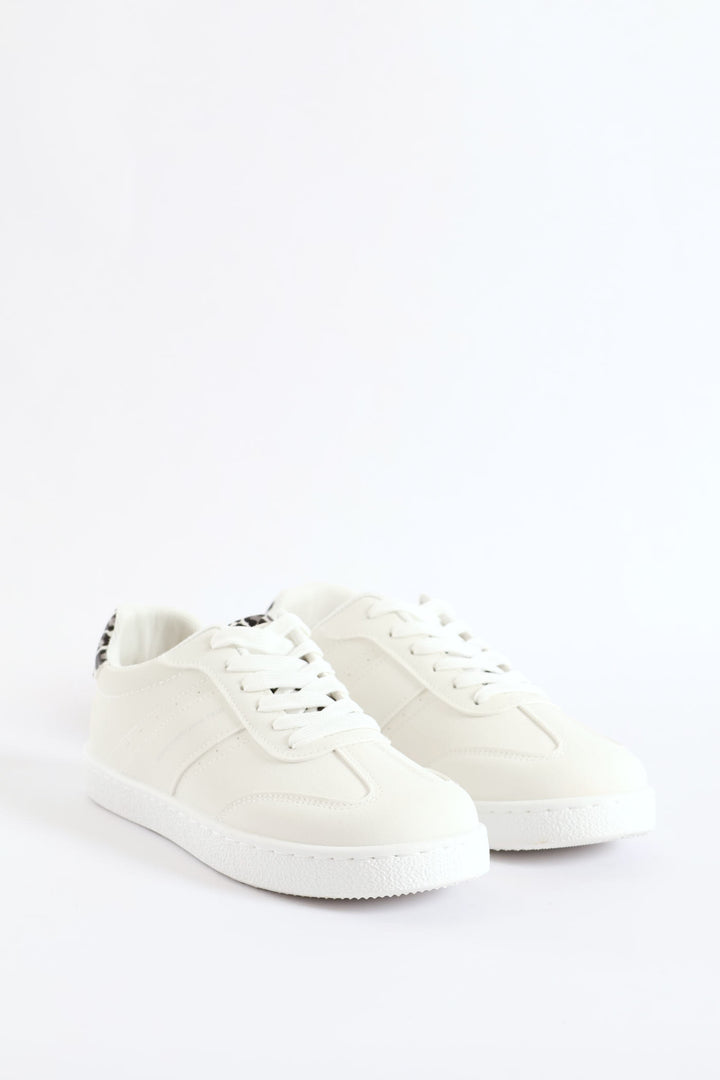 Casual Sneaker - White