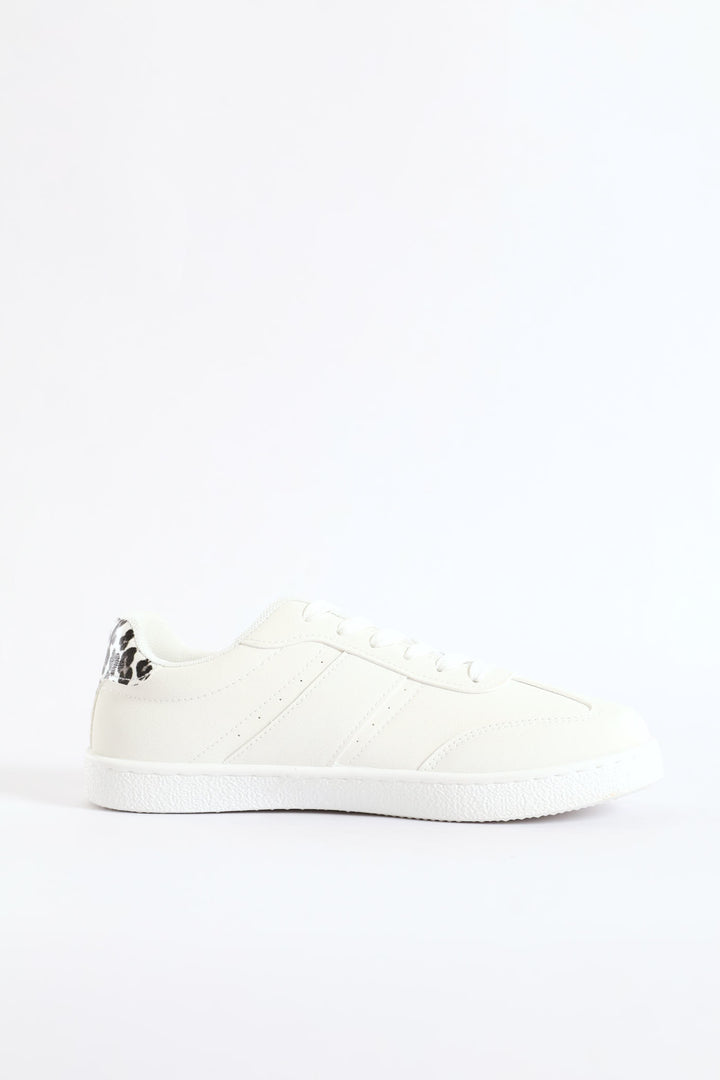Casual Sneaker - White