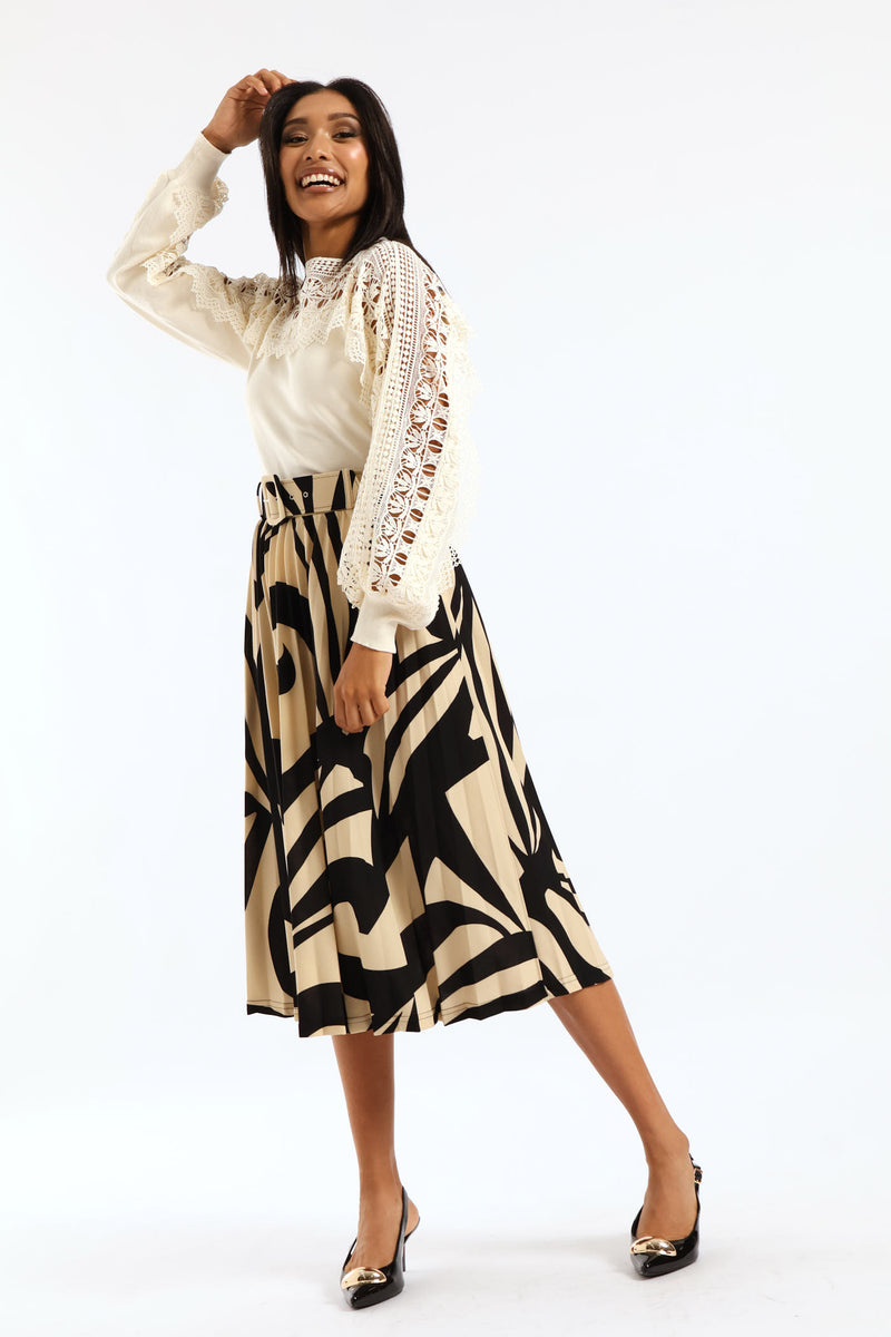 Lace Detail Knitwear - Cream