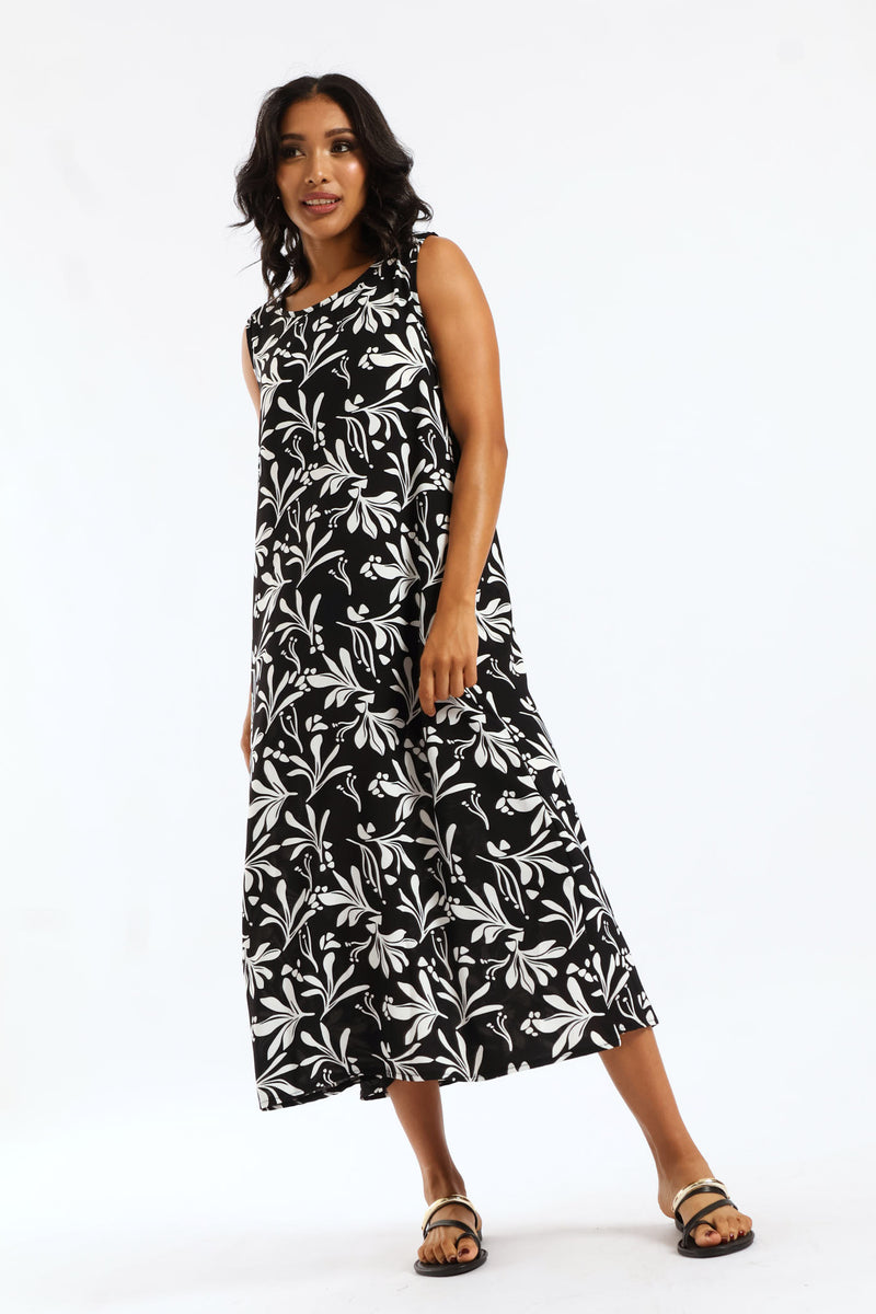 A-Line Midaxi Dress - Black/White