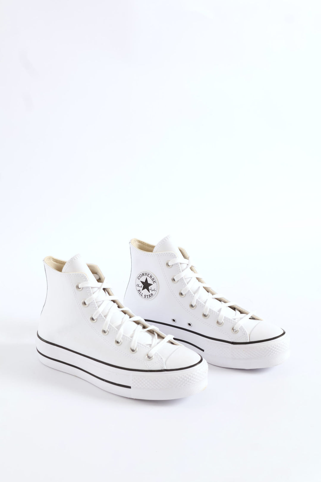 Chuck Taylor All Star Platform Leather Hitop Sneaker - White/Black