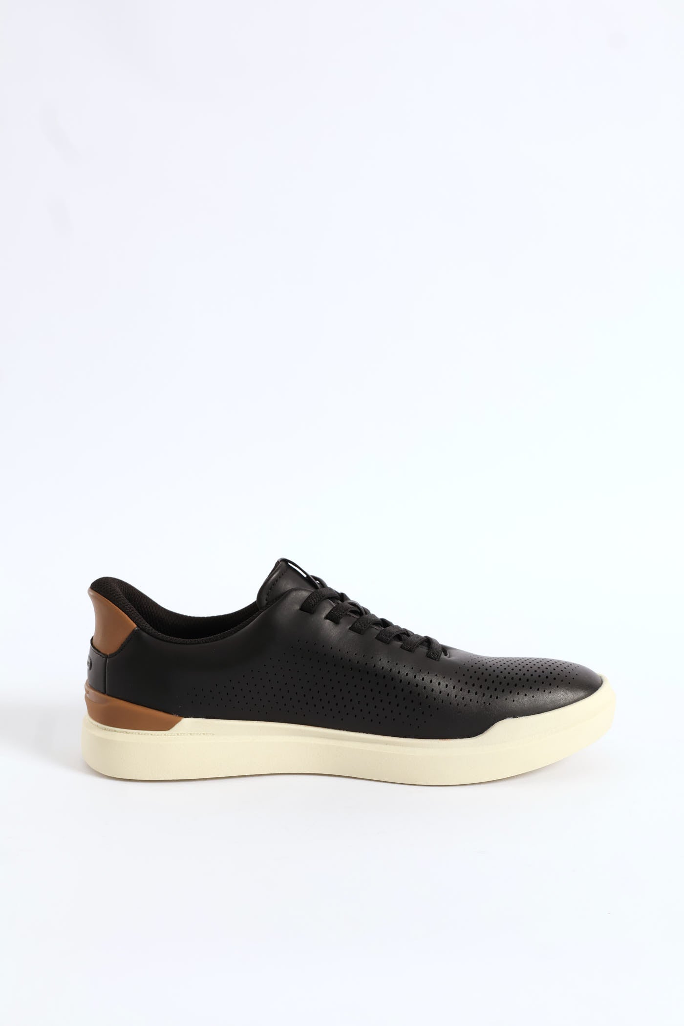 Mens Owen Perforated Bungee Lace Sneaker - Black – Edgars