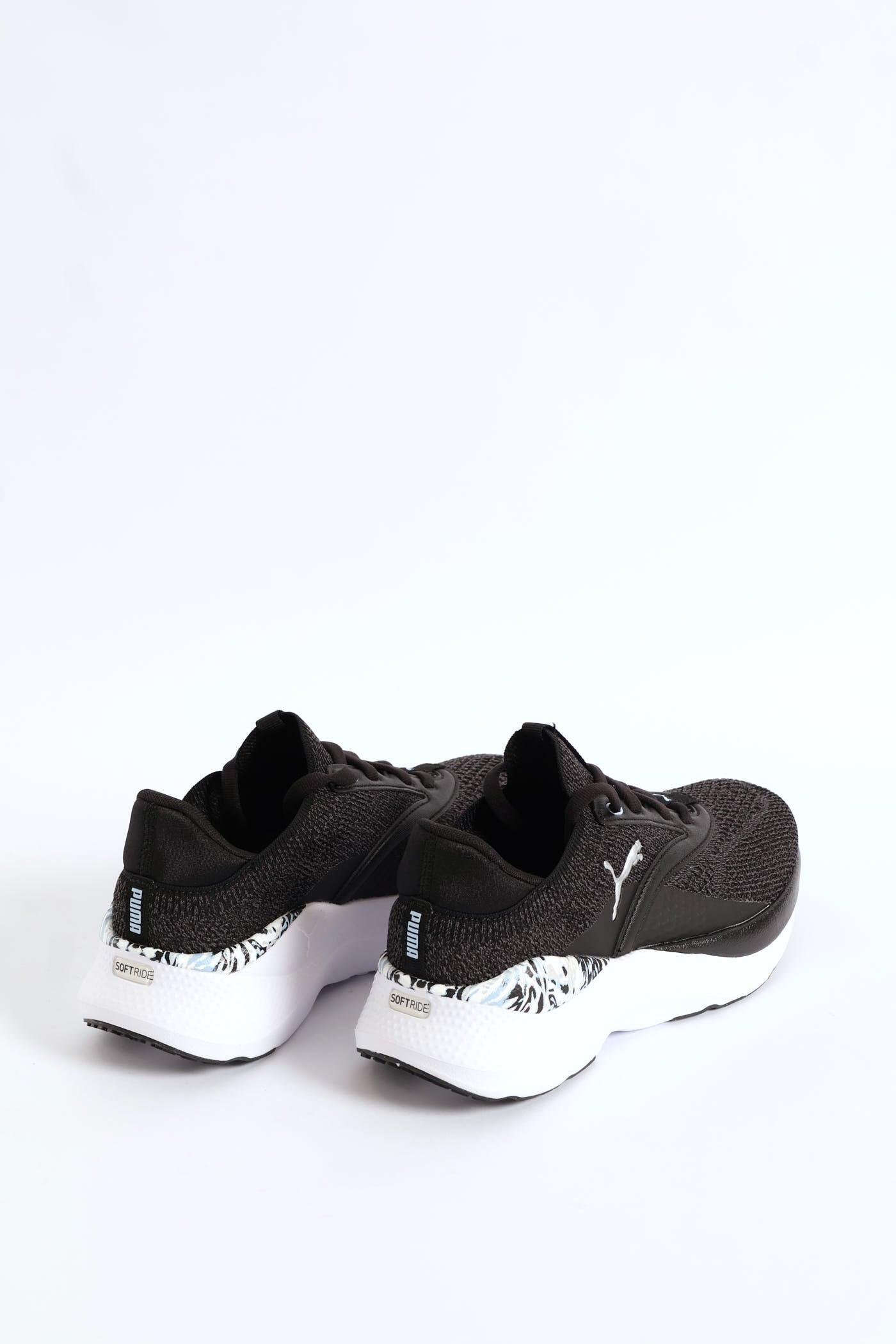Ladies Softride Mayve Mystic Sneaker - Black – Edgars