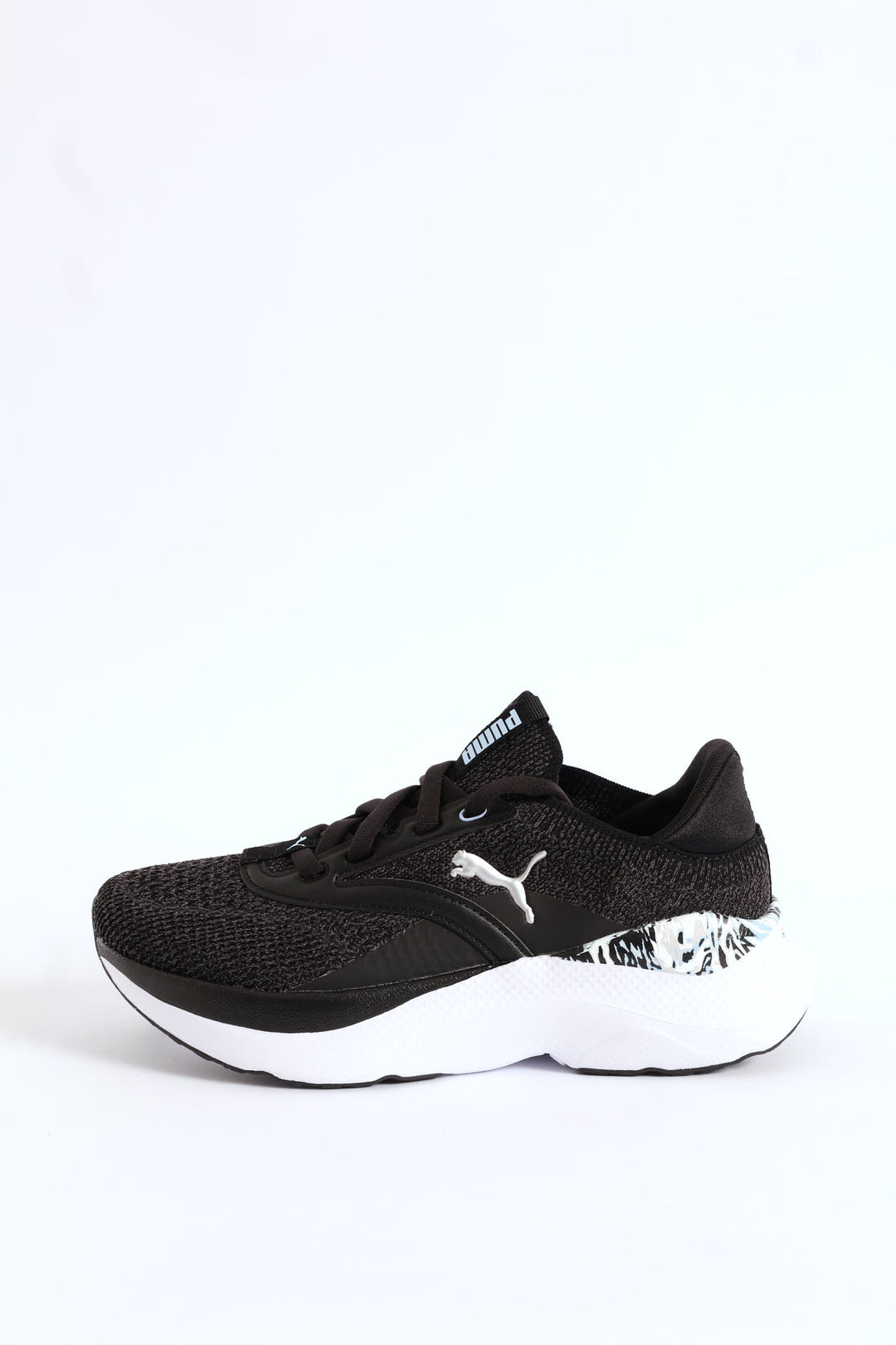 Softride Mayve Mystic Sneaker - Black