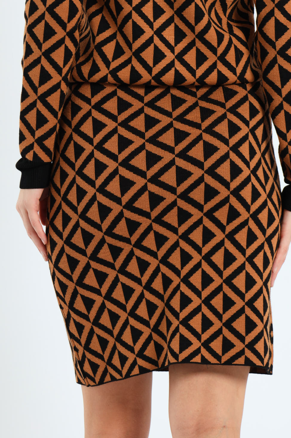 Chevron Knitwear Midi Skirt - Brown