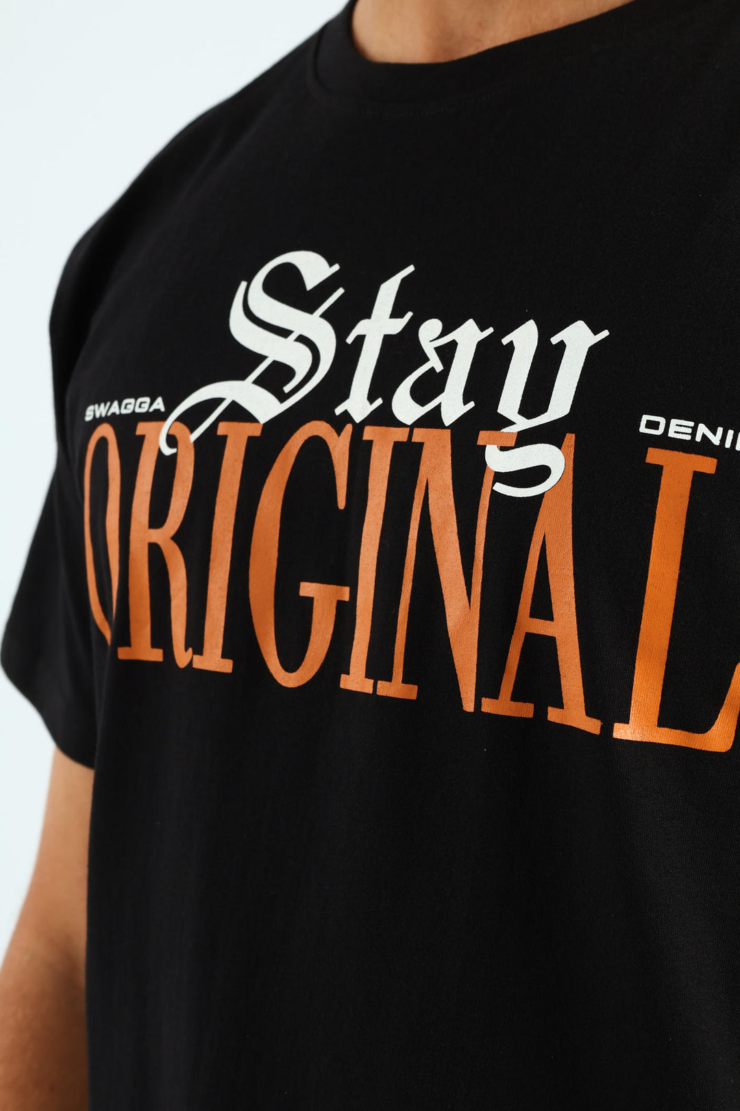 Short Sleeve Basic Print Tee - Black