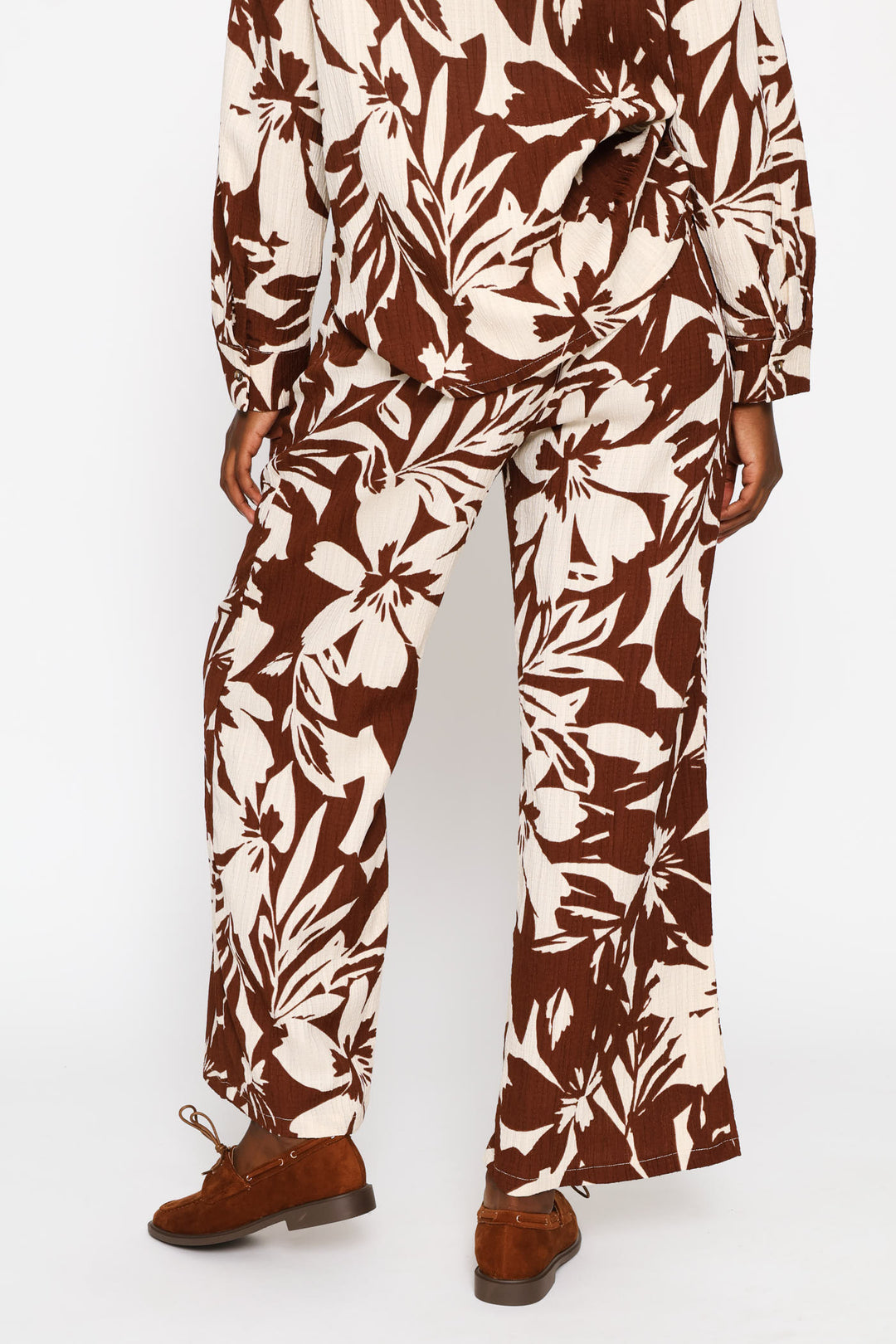 Pull-On Statement Wide Leg Pants - Cream/Chocolate