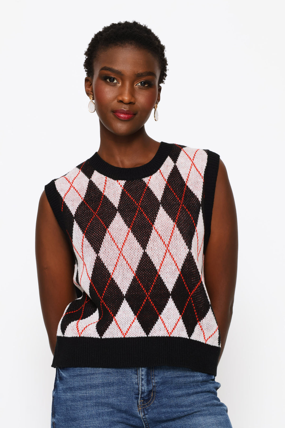 Sleeveless Argyle Vest - Black/Cream