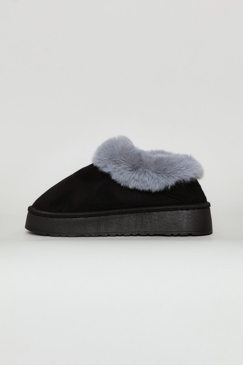 Side Bow & Pom Pom Snow Boot - Black