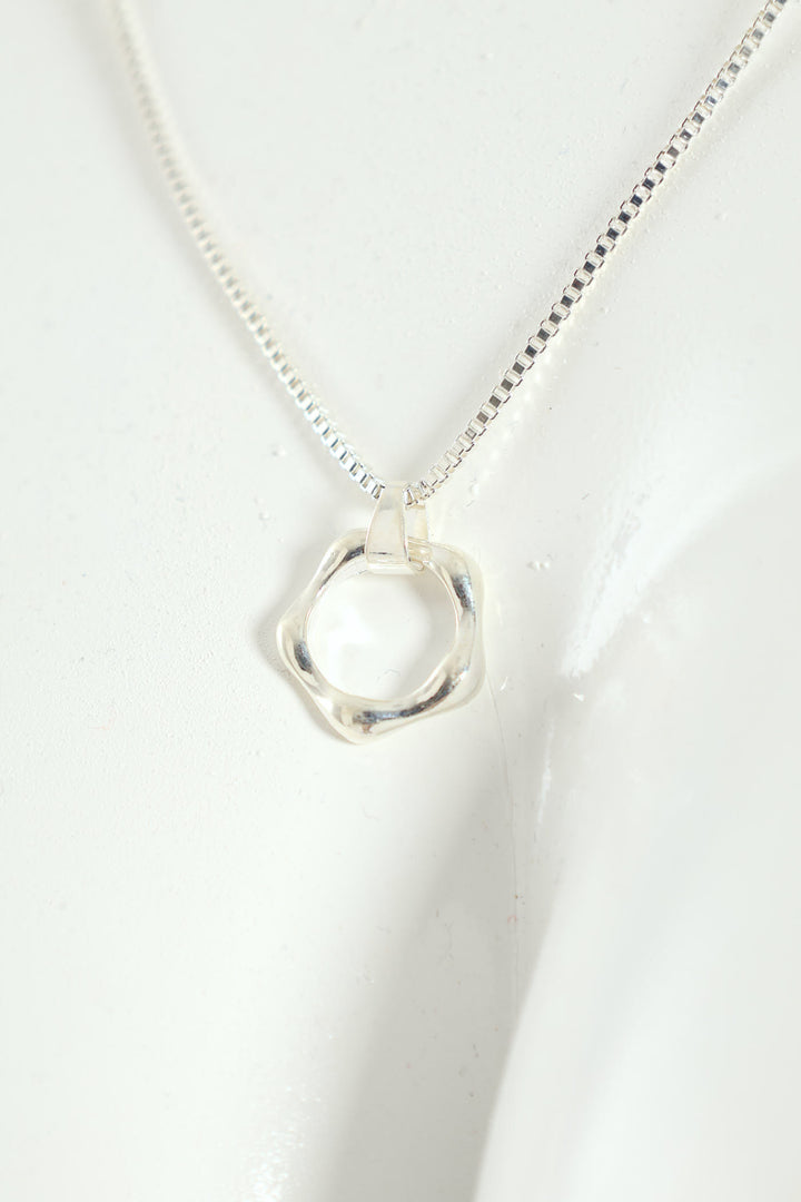 2 Layer Wavy & Disc Pendant Necklace - Silver