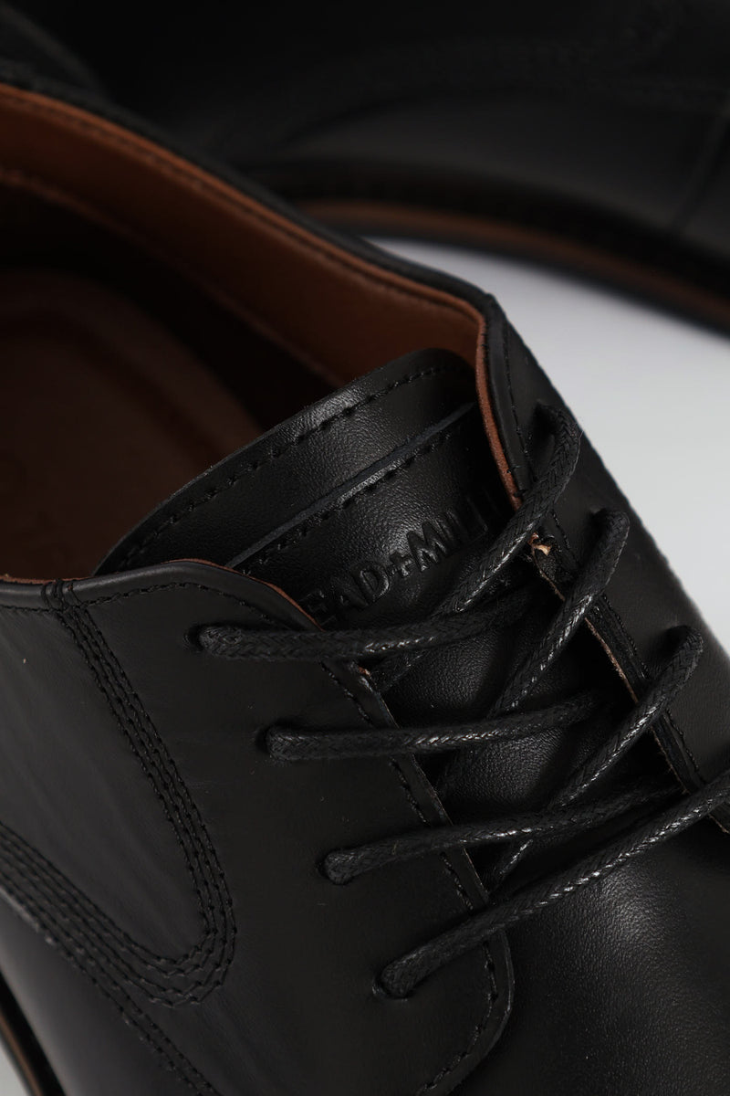 Leather Stitched Toe Cap Derby Shoe - Black