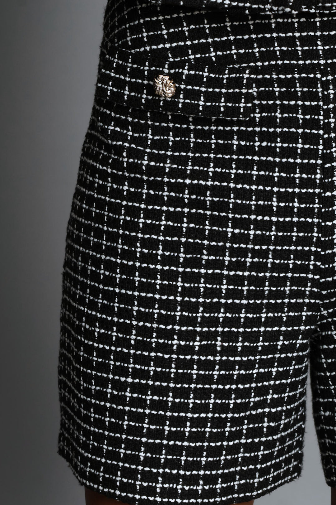 Fancy Button Tweed Short - Black/White