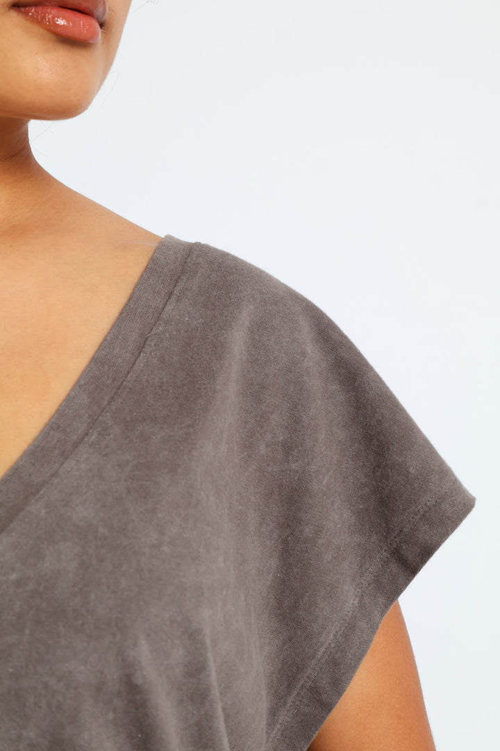 Boxy V-Tee - Charcoal