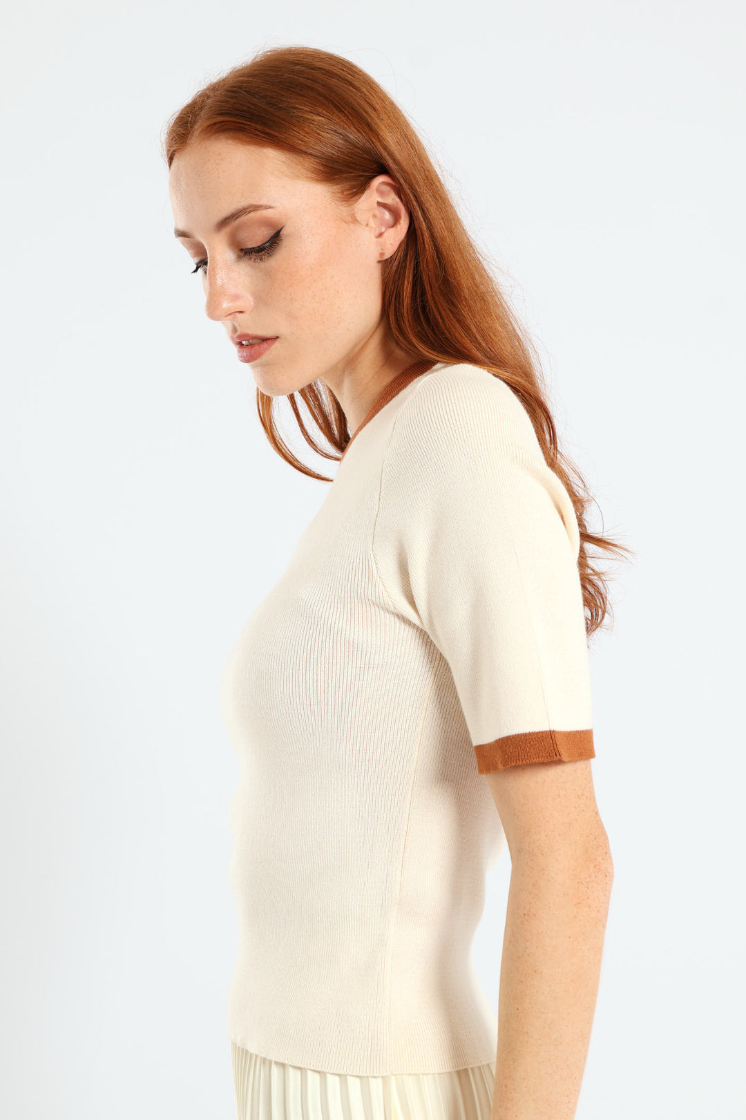 Short Sleeve Tipped Pullover - Brown