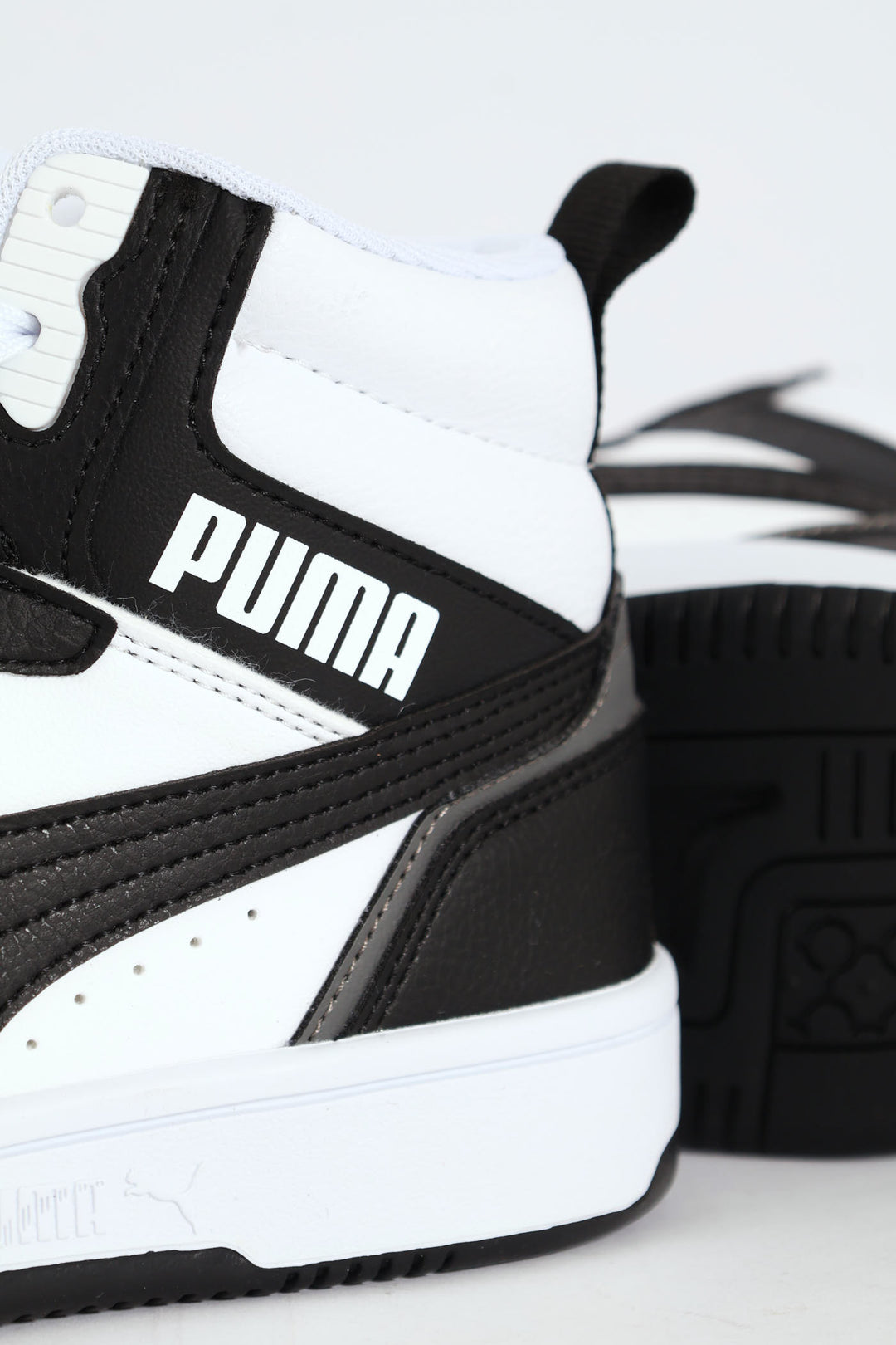 Boys Rebound V6 Mid Sneaker - White/Black