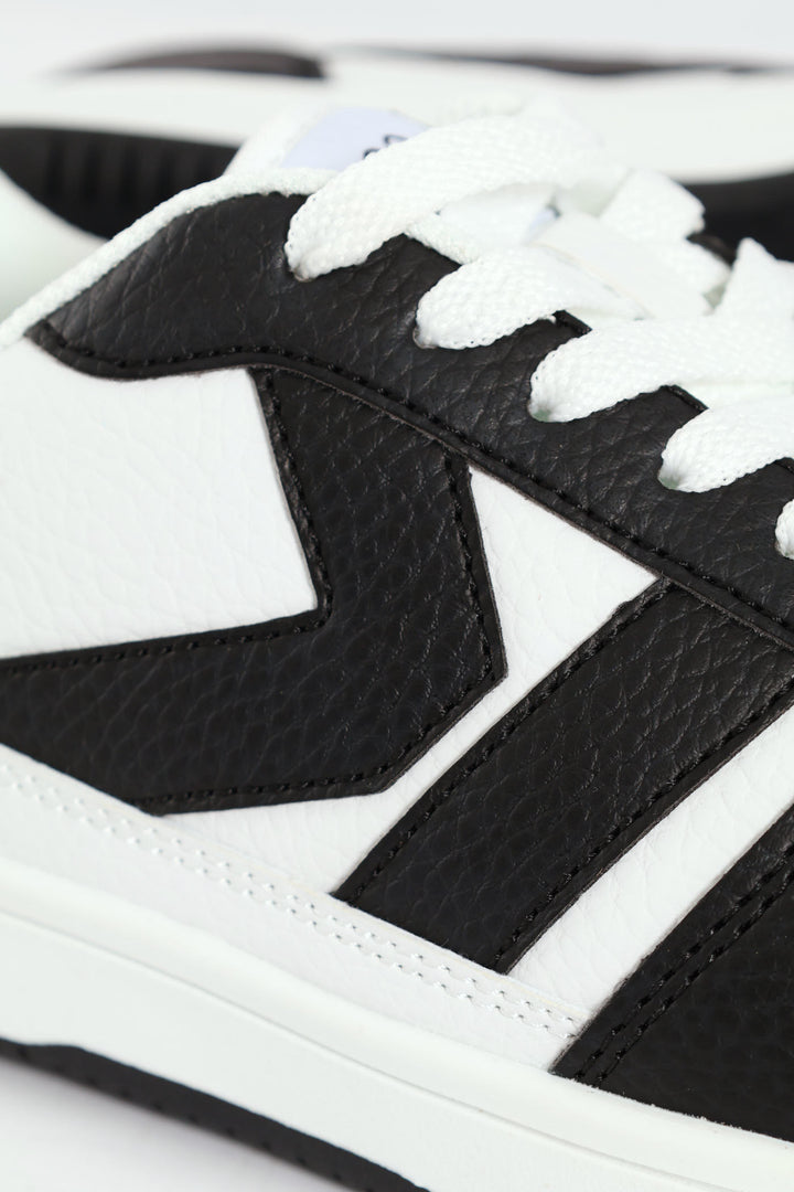 Logo Karushi Sneaker - White/Black