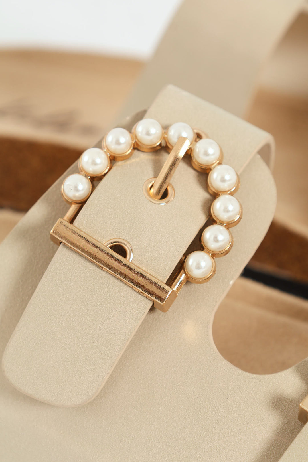 Pearl Buckle Detail Slide - Natural