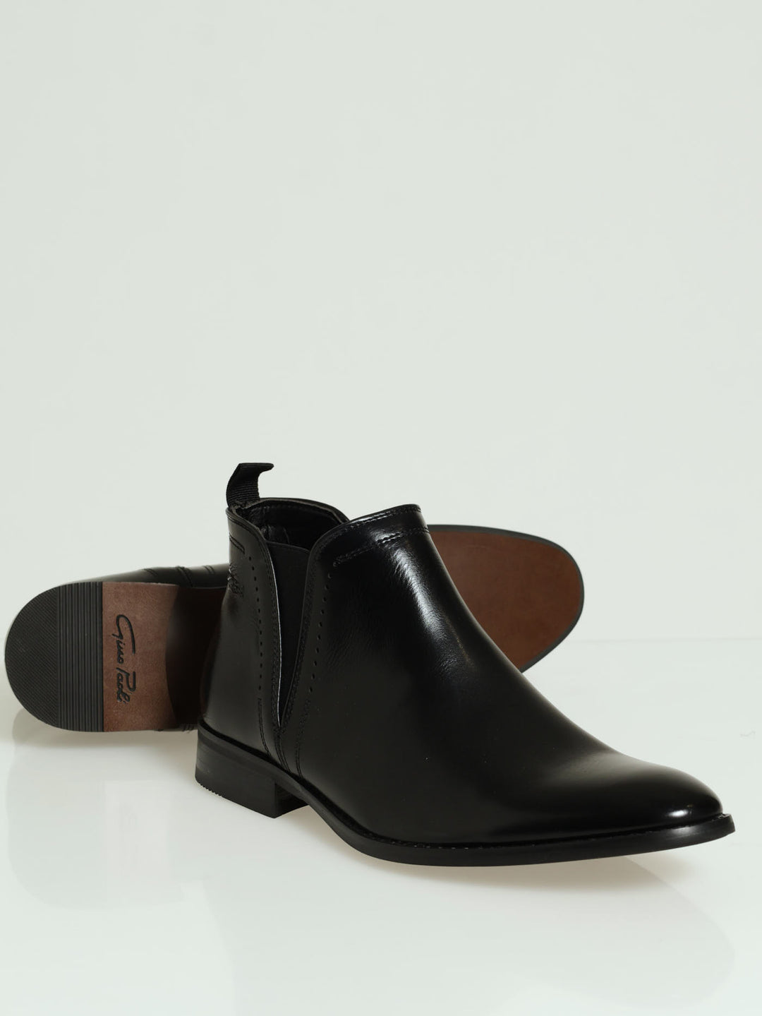 V-Elastic Chelsea Boot - Black