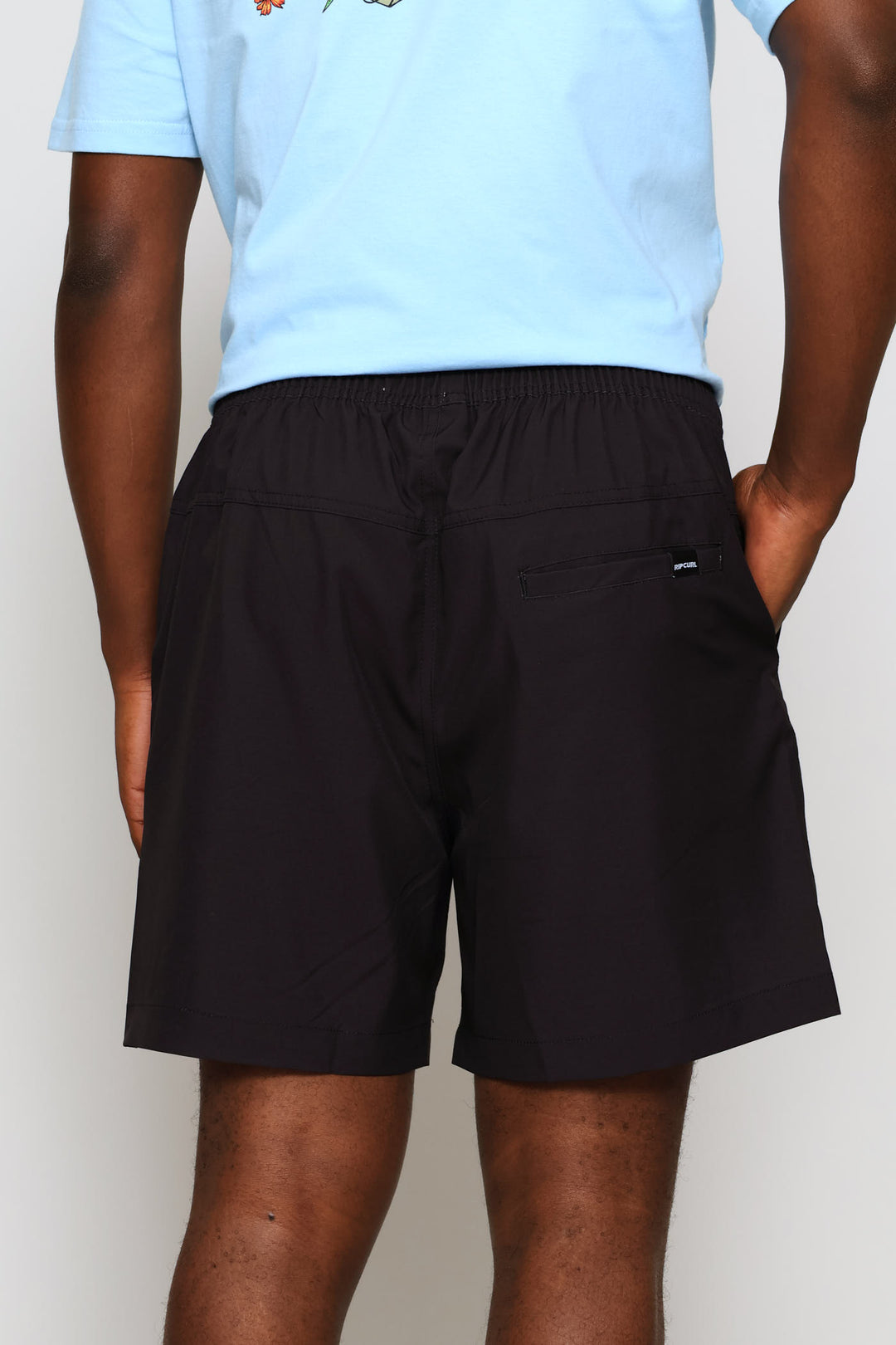 Offset Volley Shorts - Black