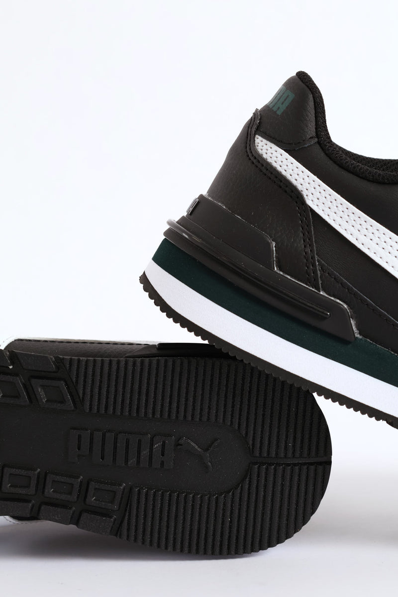 Street Runner V4 Lo Sneaker - Black/White