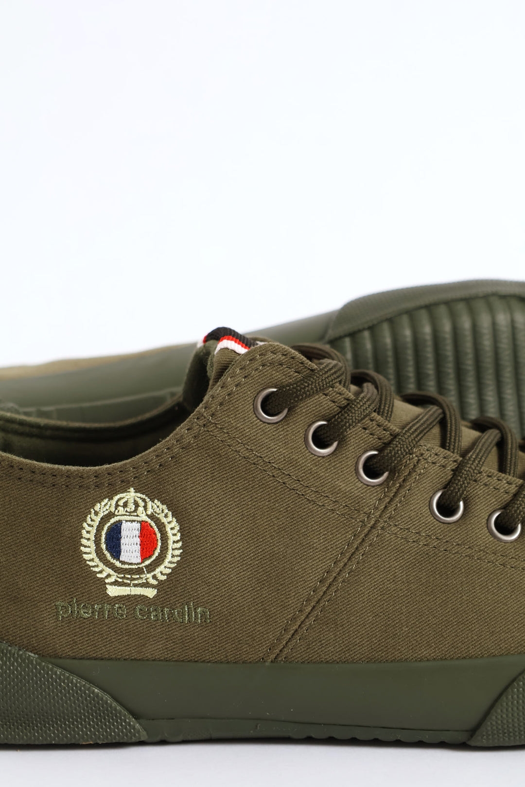 Beast Canvas Sneaker - Olive