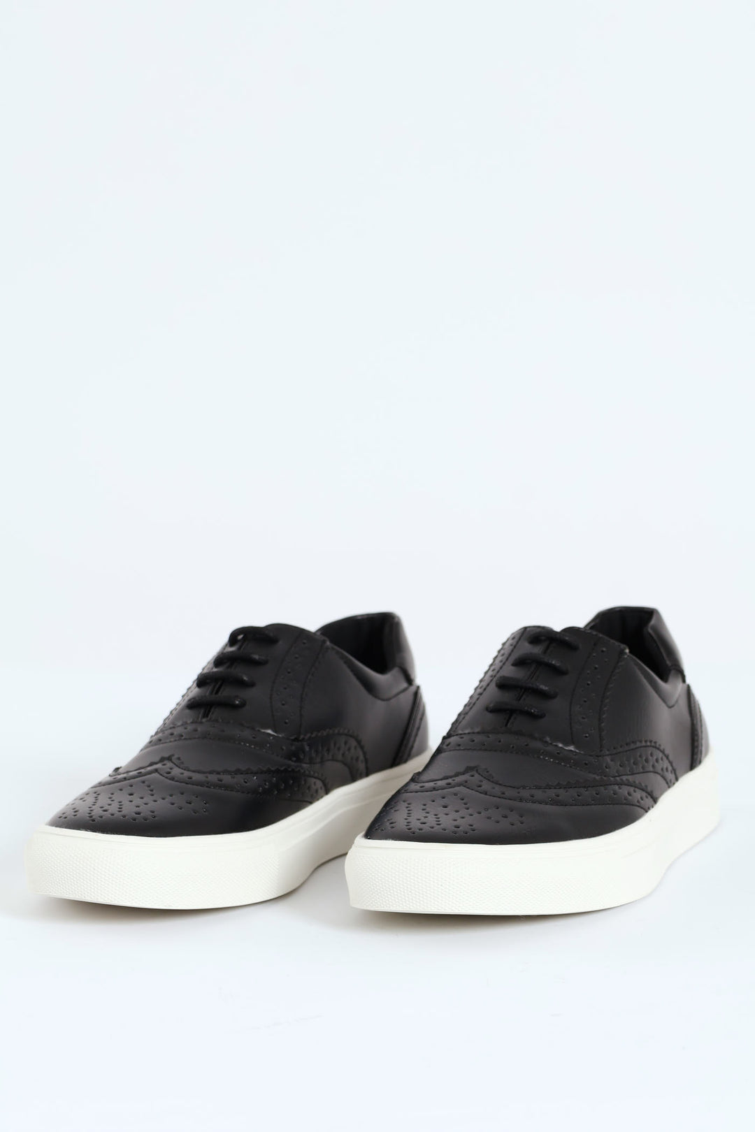 Brogue Detailed Cemented Lace Up Shoe - Black