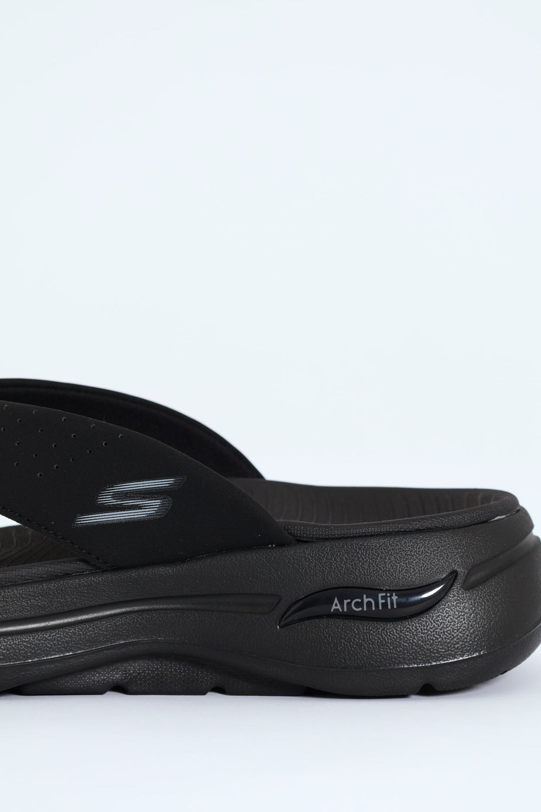 Go Walk Arch Fit Slip On Sandal - Black