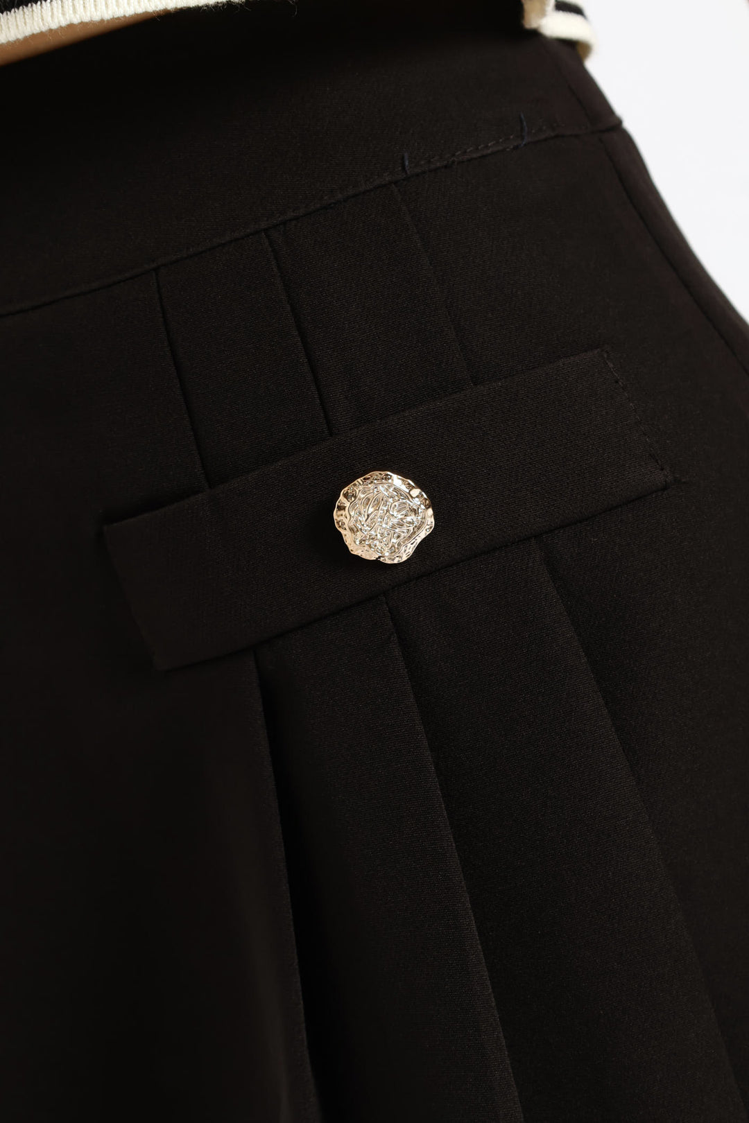 Box Pleated Skirt - Black